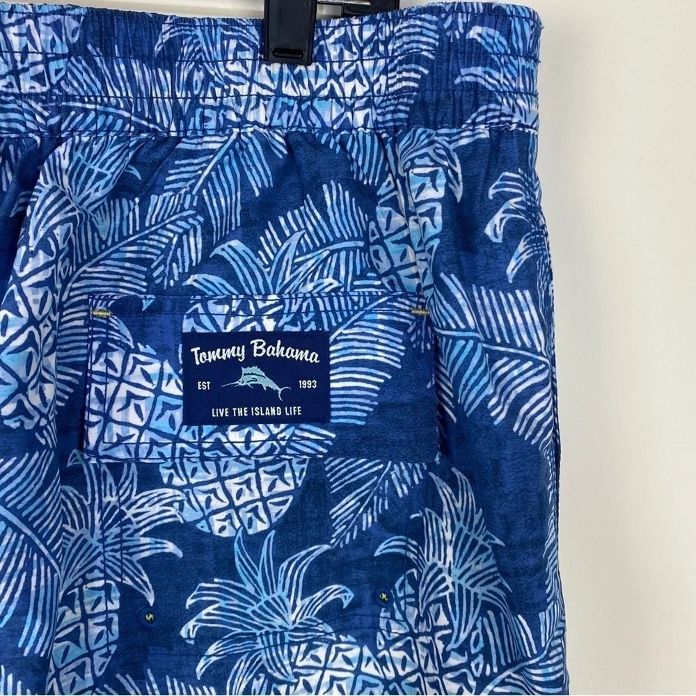 Tommy Bahama Blue Pineapple Swim Trunks Beach Pool Vacation